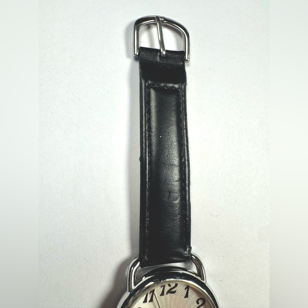 Classic Vintage Black Leather Quartz Watch – Adjustable Band - Picture 5 of 12